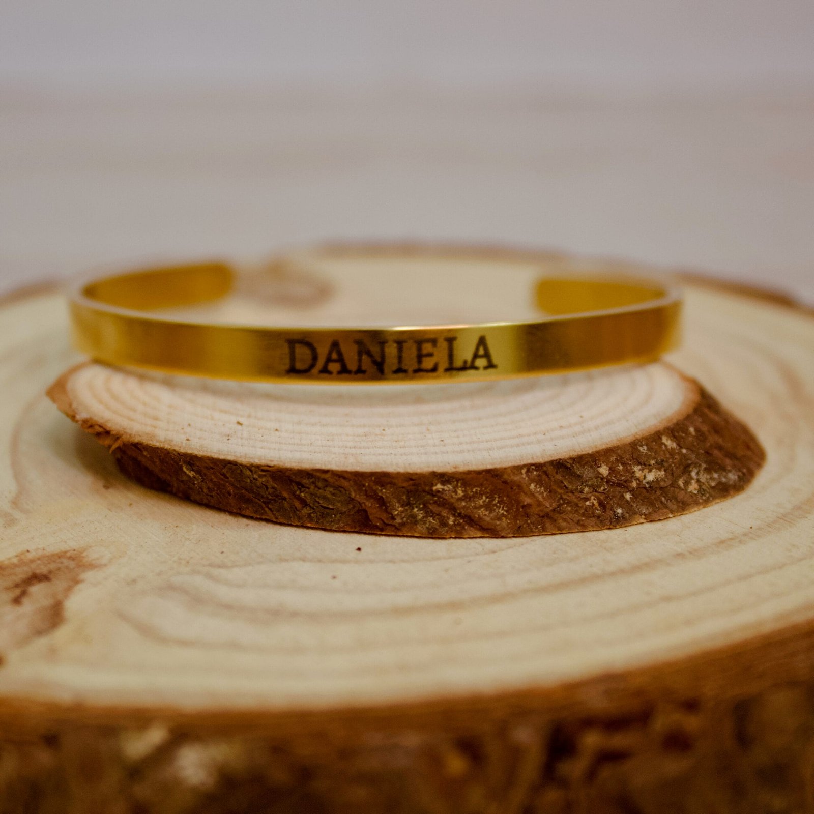 Brazalete personalizado en color dorado o plata - Imagen 4