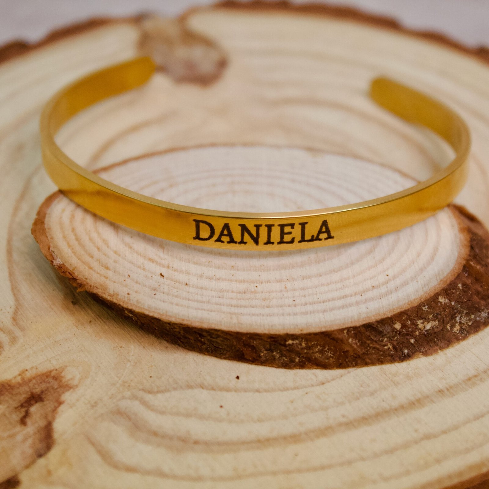 Brazalete personalizado en color dorado o plata - Imagen 3